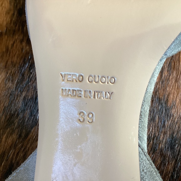 Barneys New York Pointy Toe Sling Back Heels - Picture 5 of 8